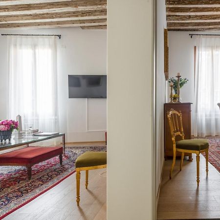 Miracoli Apartment With View On The Canal R&R Венеция Экстерьер фото