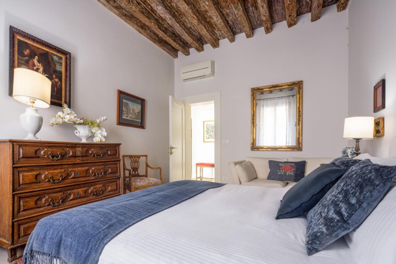 Miracoli Apartment With View On The Canal R&R Венеция Экстерьер фото