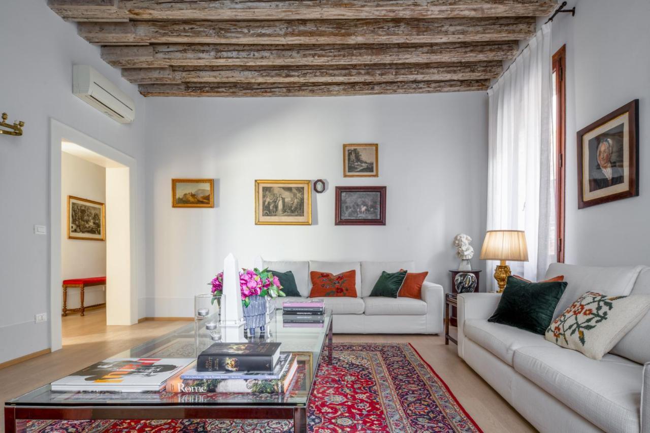 Miracoli Apartment With View On The Canal R&R Венеция Экстерьер фото