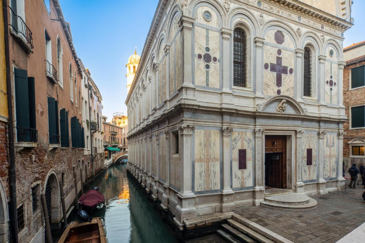 Miracoli Apartment With View On The Canal R&R Венеция Экстерьер фото