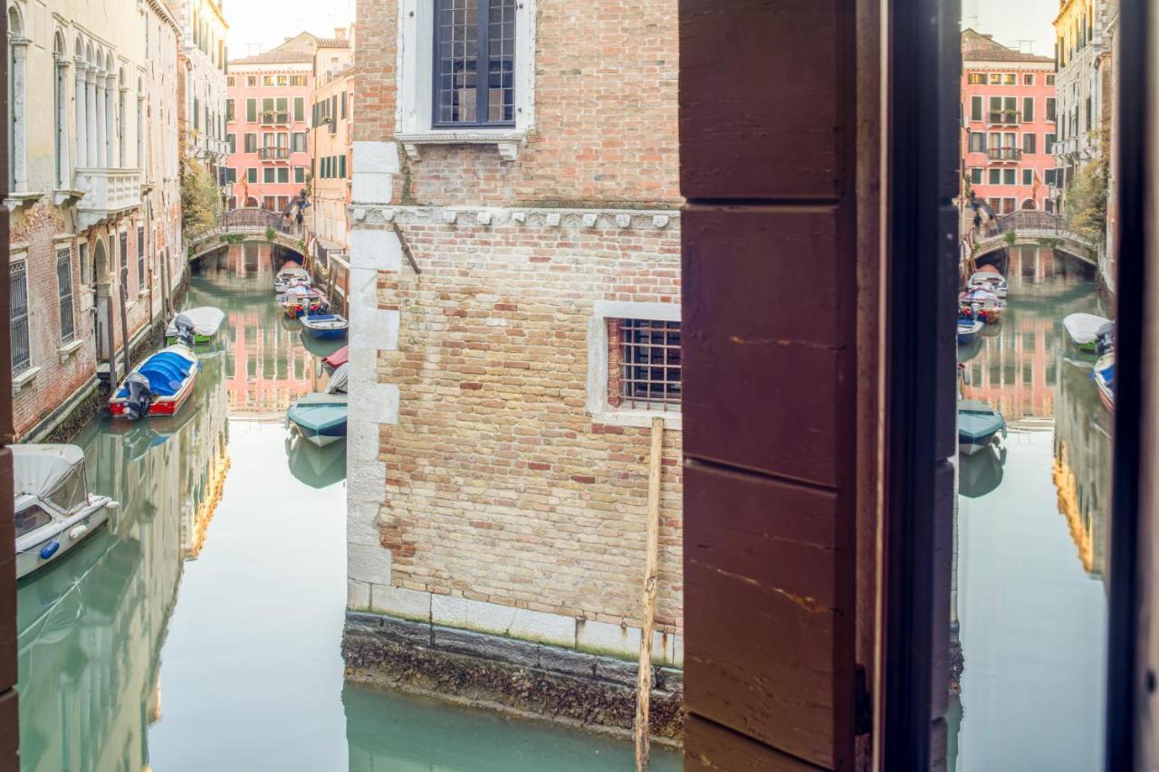 Miracoli Apartment With View On The Canal R&R Венеция Экстерьер фото
