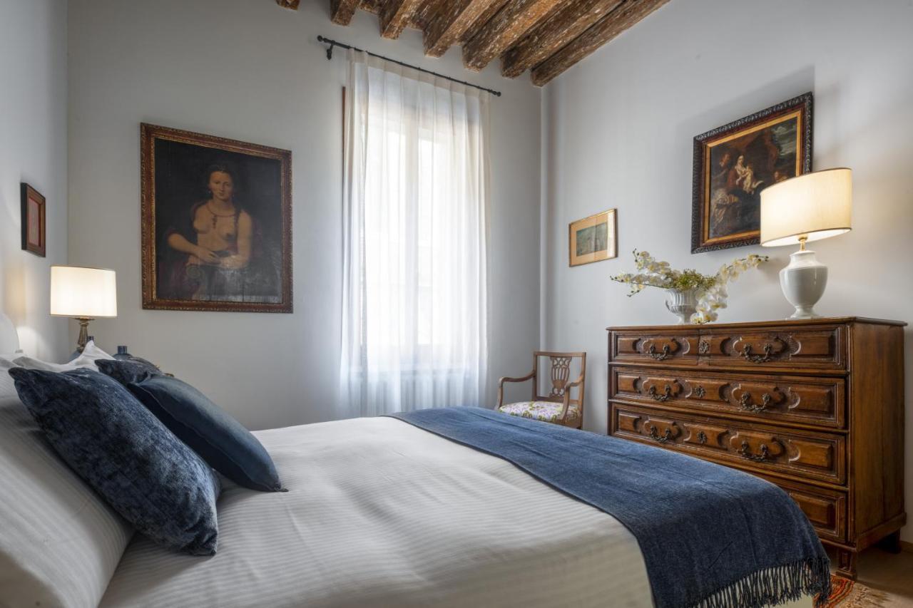 Miracoli Apartment With View On The Canal R&R Венеция Экстерьер фото